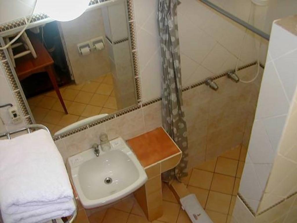 Hotel Don Carlos Пуерто Малдонадо Стая снимка